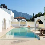 Ionx - Heated Indoor Pool, Sauna, Outdoor Pool,bathtub, Jacuzzi *