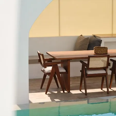 Ionx - Indoor & Outdoor Pool, Sauna, Bathtub, Jacuzzi
