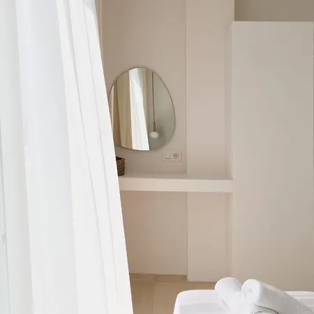 Ionx - Indoor & Outdoor Pool, Sauna, Bathtub, Jacuzzi Villa *