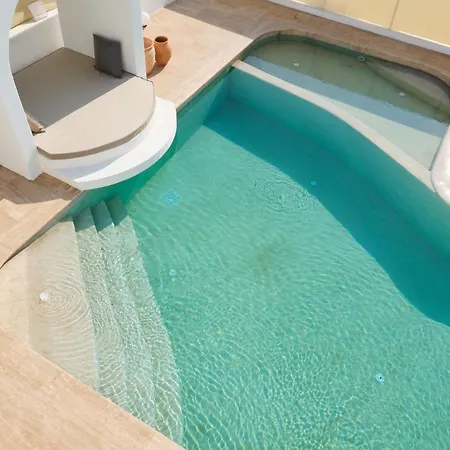 Ionx - Indoor & Outdoor Pool, Sauna, Bathtub, Jacuzzi Villa *