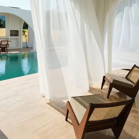 Ionx - Indoor & Outdoor Pool, Sauna, Bathtub, Jacuzzi *