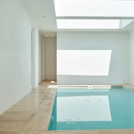 Ionx - Heated Indoor Pool, Sauna, Outdoor Pool,bathtub, Jacuzzi Fethiye