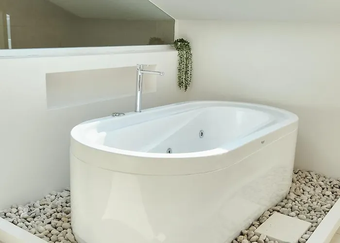 Ionx - Heated Indoor Pool, Sauna, Outdoor Pool,bathtub, Jacuzzi Villa Fethiye